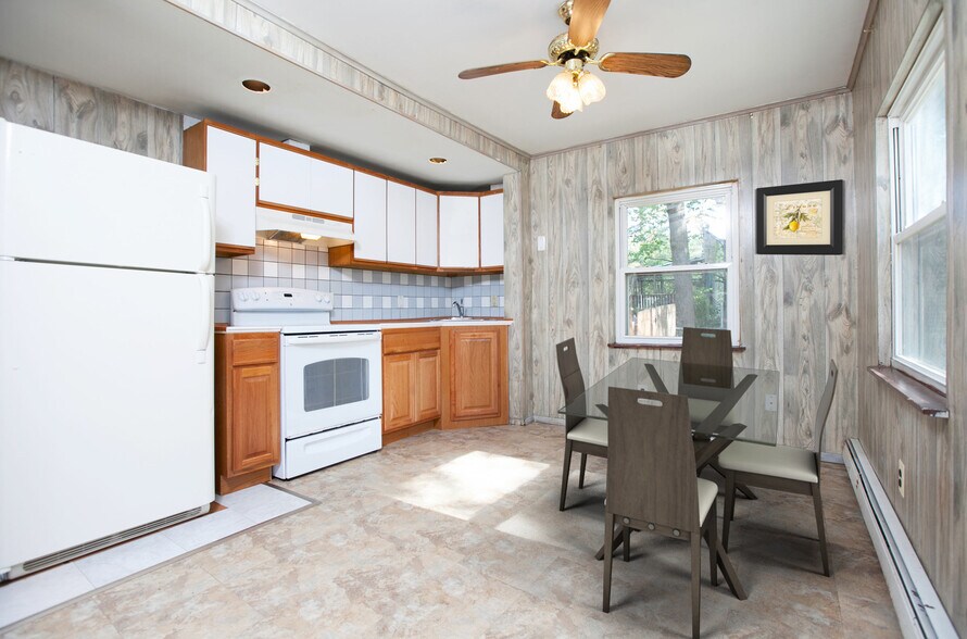 1887 Joshuas Path, Central Islip, NY à vendre - Photo intérieure - Image 3 de 34