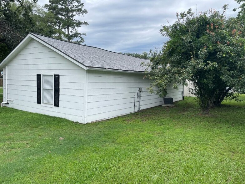 20810 A Sleepy Hollow Ln, Spring, TX for sale - Building Photo - Image 2 of 9