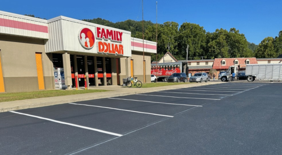 1548 S US Highway 421, Harlan, KY for sale - Building Photo - Image 1 of 5