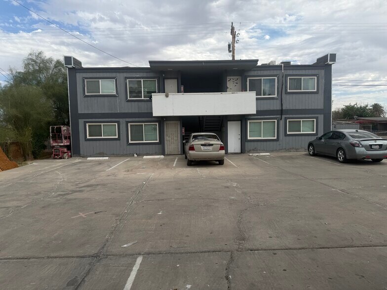 700 Blair Ave, Calexico, CA à vendre - Photo du bâtiment - Image 2 de 11