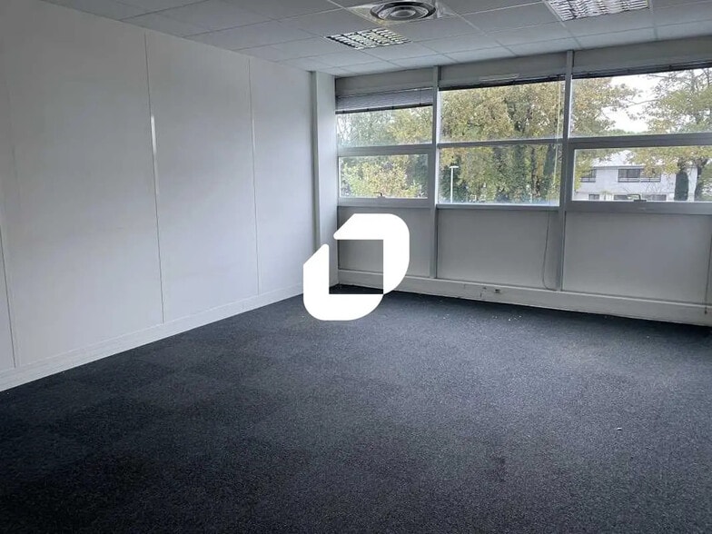 Bureau dans Mérignac à louer - Photo intérieure - Image 2 de 5