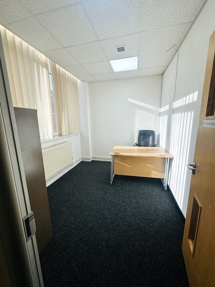 47-49 King St, Dudley for lease - Building Photo - Image 3 of 115