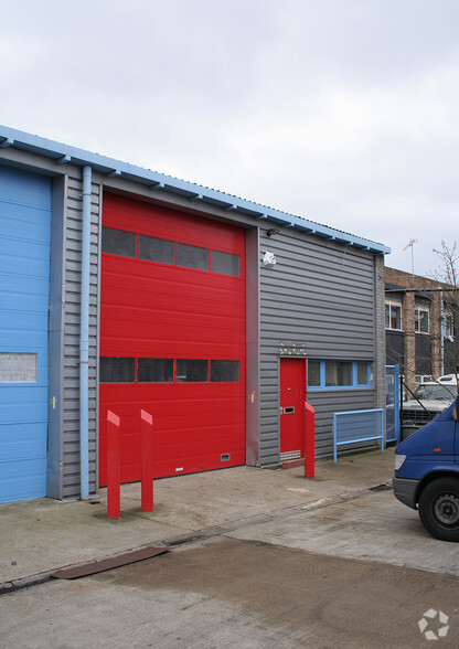 Roslin Rd, London à louer - Photo du bâtiment - Image 2 de 2