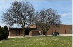 15200 N Commerce Dr, Dearborn, MI à louer - Photo du bâtiment - Image 3 de 8