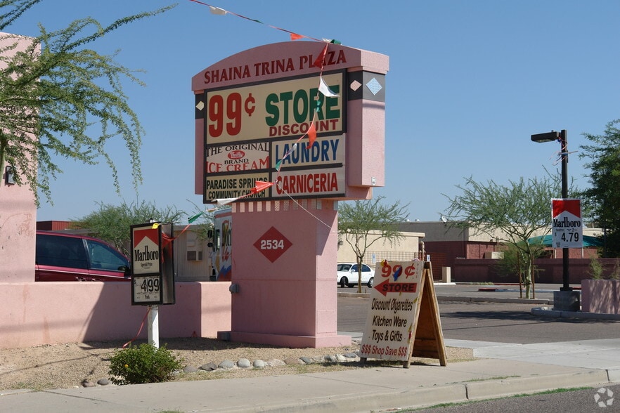 2534 E Greenway Rd, Phoenix, AZ à louer - Photo du bâtiment - Image 3 de 12