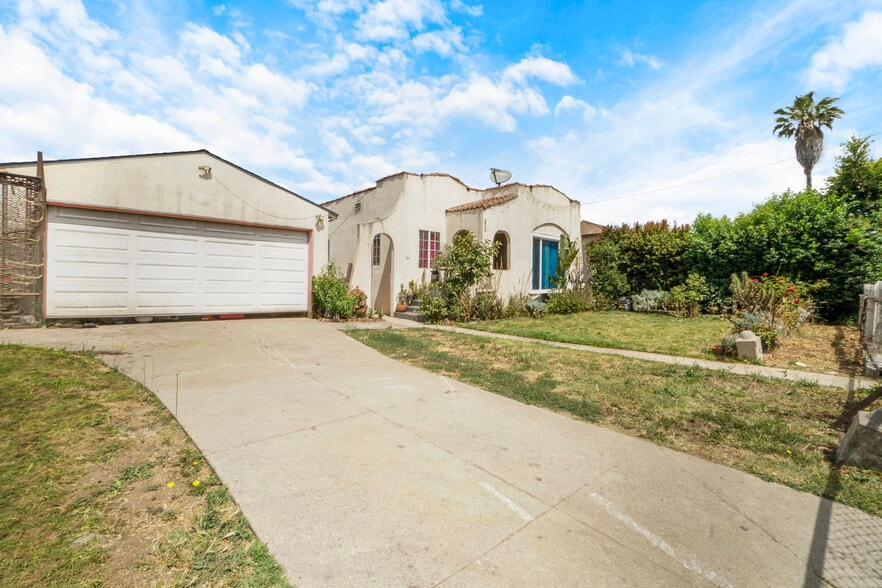 933 Holly St, Inglewood, CA for sale - Building Photo - Image 2 of 22