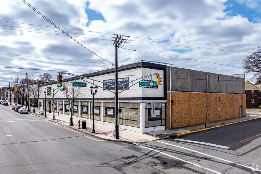 43-45 Ridge Rd, North Arlington, NJ à vendre - Photo principale - Image 1 de 47