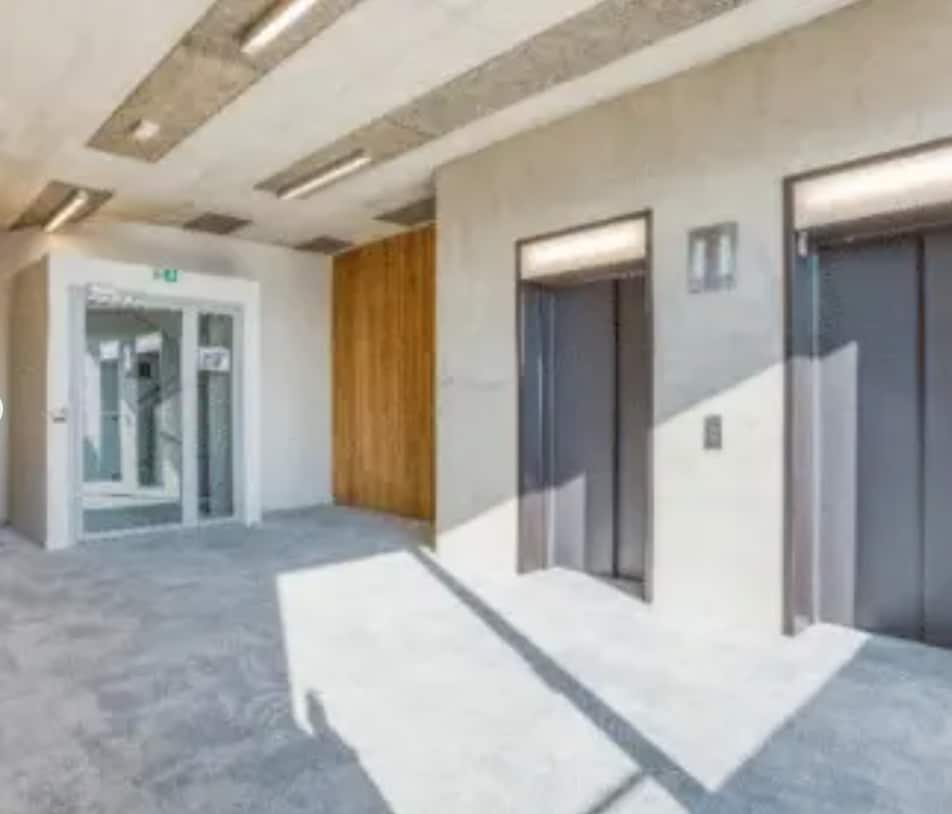 89-93 Cours Charlemagne, Lyon for lease Interior Photo- Image 1 of 1