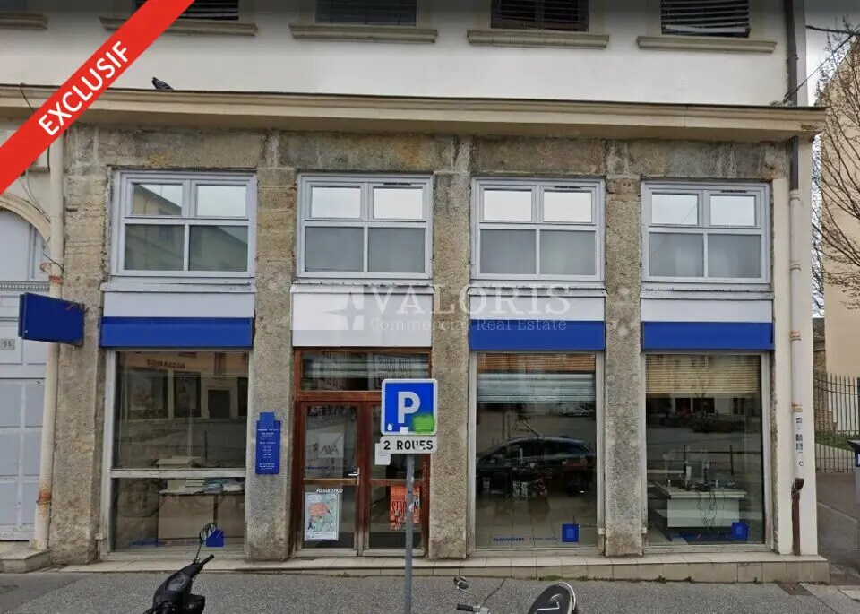 Flex in Lyon for sale Building Photo- Image 1 of 2