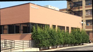 More details for 900 W Bliss St, Chicago, IL - Flex for Lease