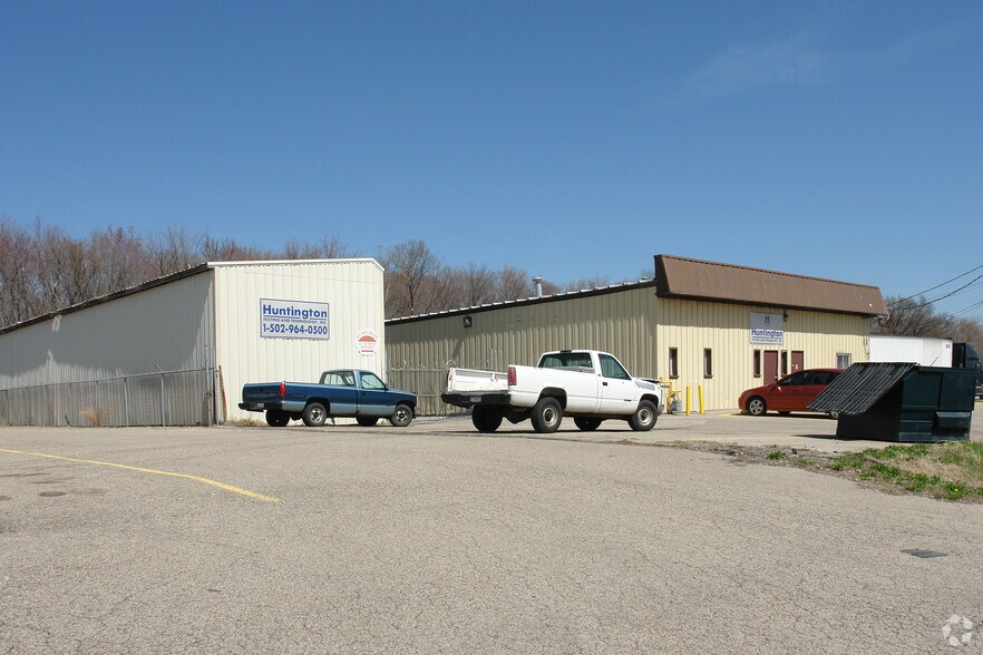 925 Ulrich Ave, Louisville, KY à louer - Photo du bâtiment - Image 3 de 16