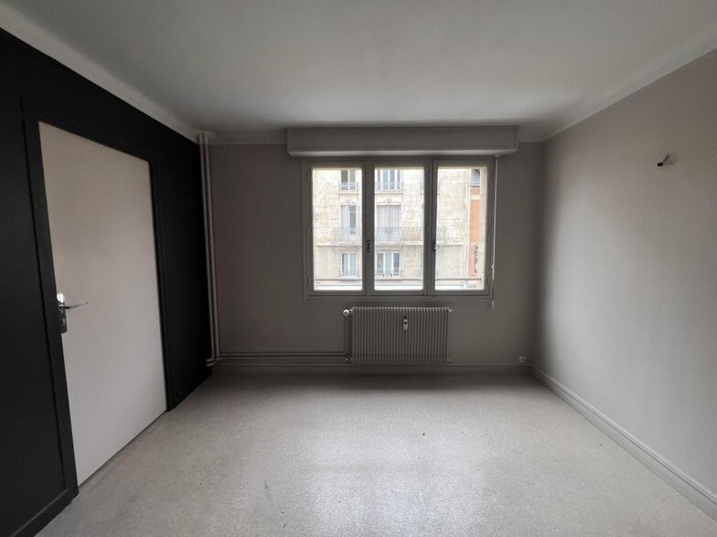 Office in Reims for lease - Interior Photo - Image 3 of 5