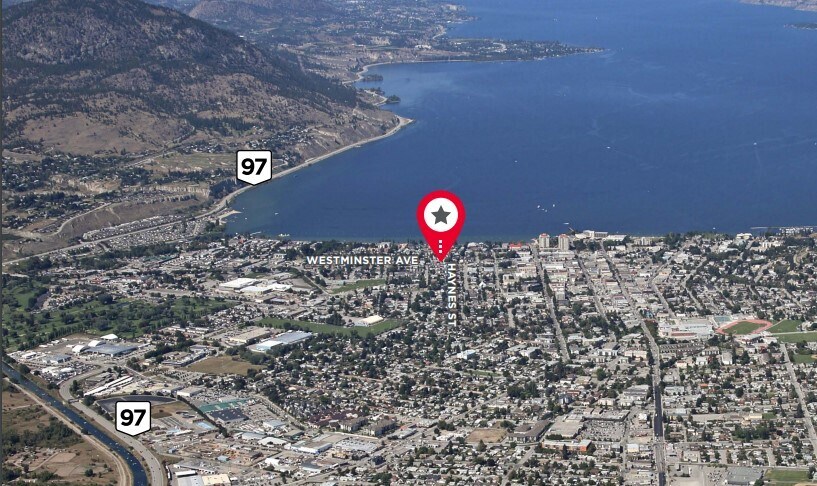 400 Westminster Av W, Penticton, BC à vendre Aérien- Image 1 de 2
