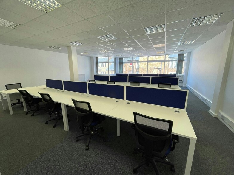 24-28 Queen Victoria St, Reading for lease - Building Photo - Image 3 of 5