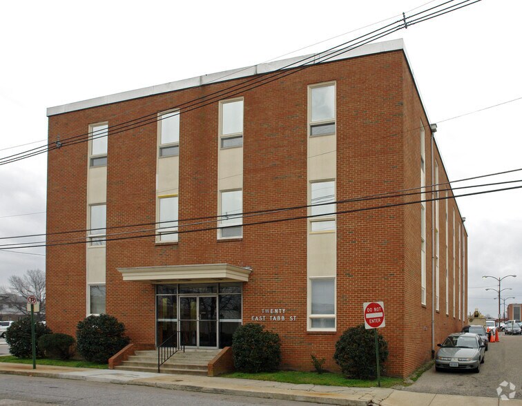 20 E Tabb St, Petersburg, VA à louer - Photo du bâtiment - Image 2 de 17