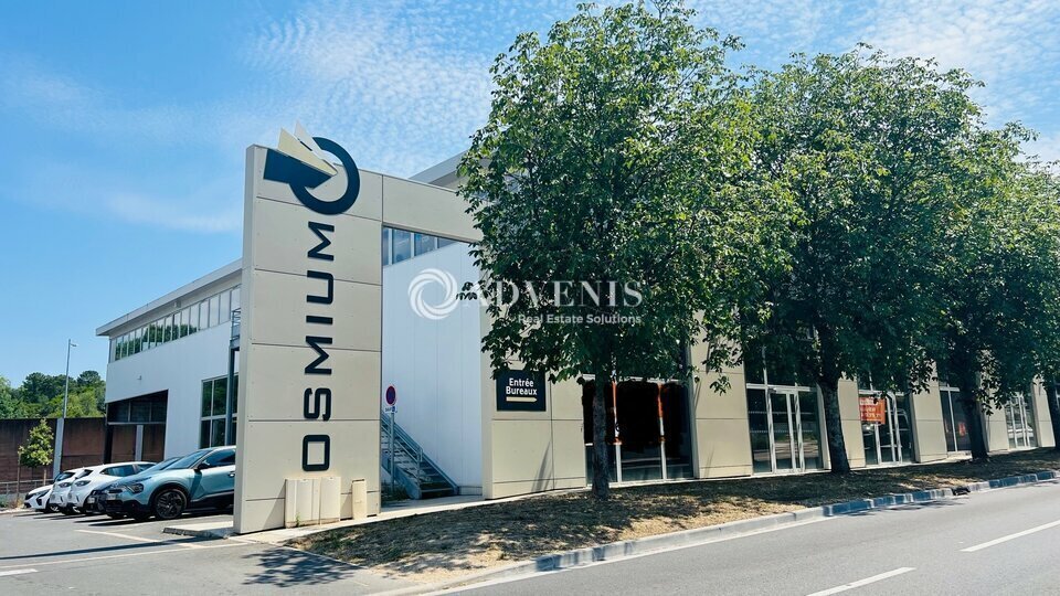 Office in Carbon-Blanc for sale Building Photo- Image 1 of 5