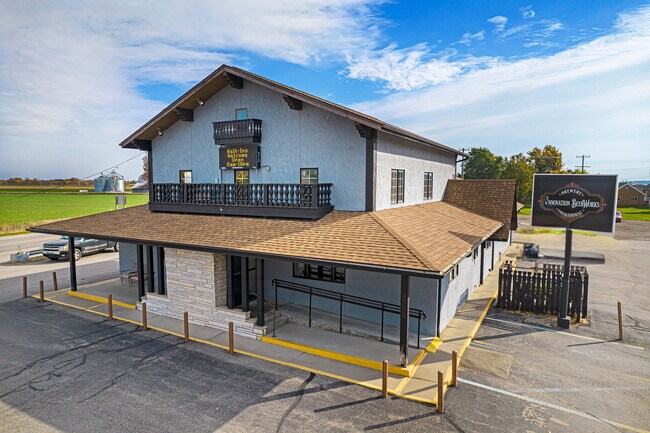 Plus de détails pour 9264 Saginaw Rd, Richville, MI - Commerce de détail à vendre