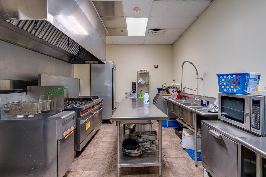 3737 Stilesboro Rd NW, Kennesaw, GA à vendre - Photo intérieure - Image 3 de 49