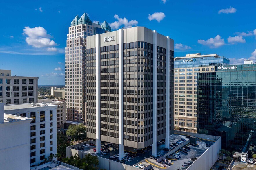 255 S Orange Ave, Orlando, FL à louer - Photo du bâtiment - Image 2 de 8
