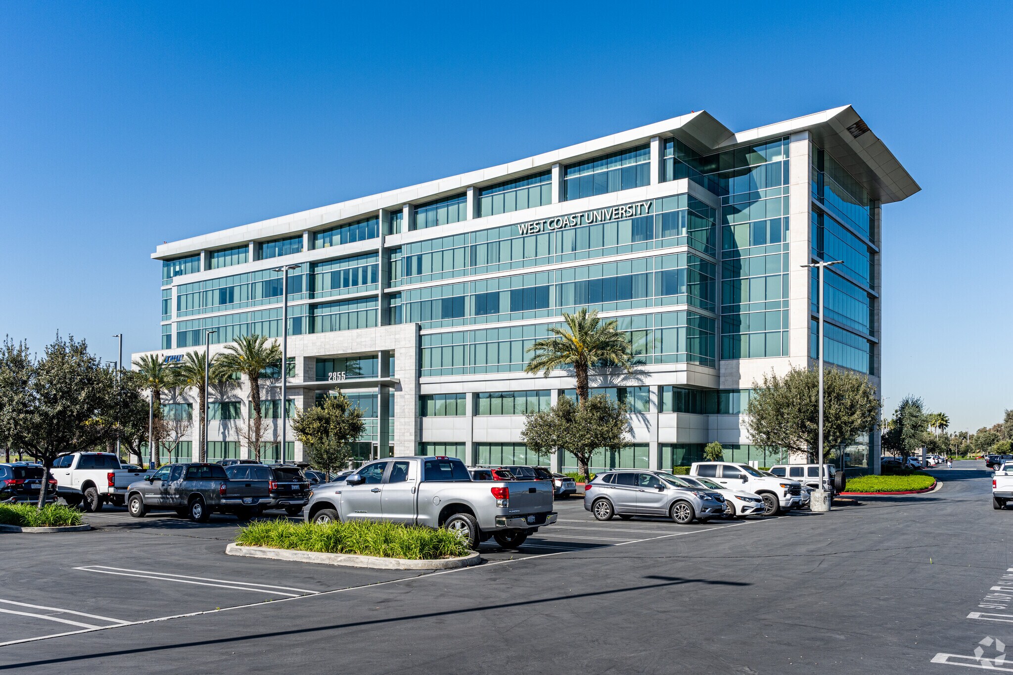 2855 E Guasti Rd, Ontario, CA à louer Photo du bâtiment- Image 1 de 7