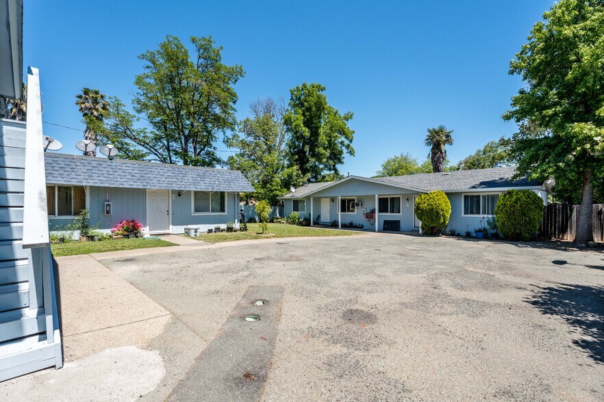1155 S Dora St, Ukiah, CA à vendre - Photo du bâtiment - Image 3 de 17