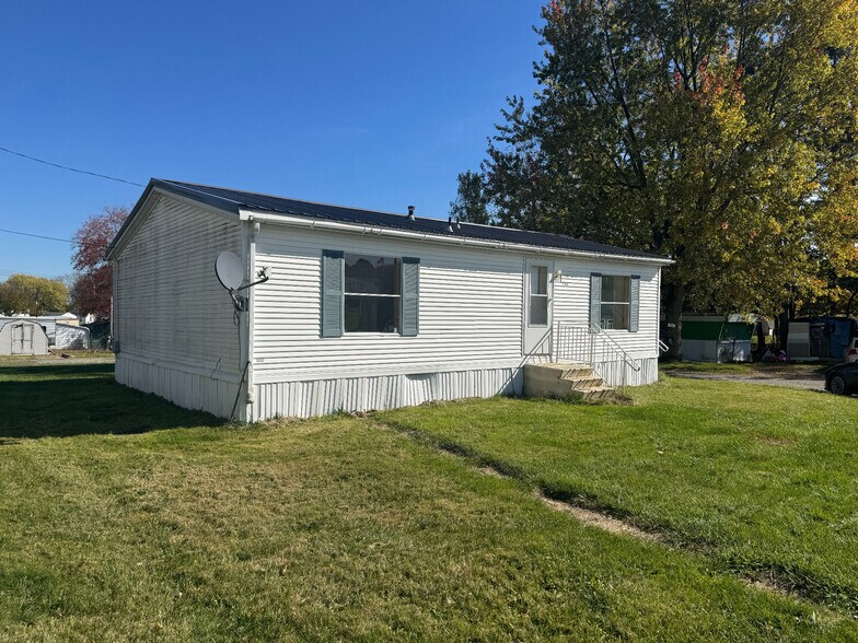 101 Superior Ln, Aliquippa, PA à vendre - Photo du bâtiment - Image 3 de 3