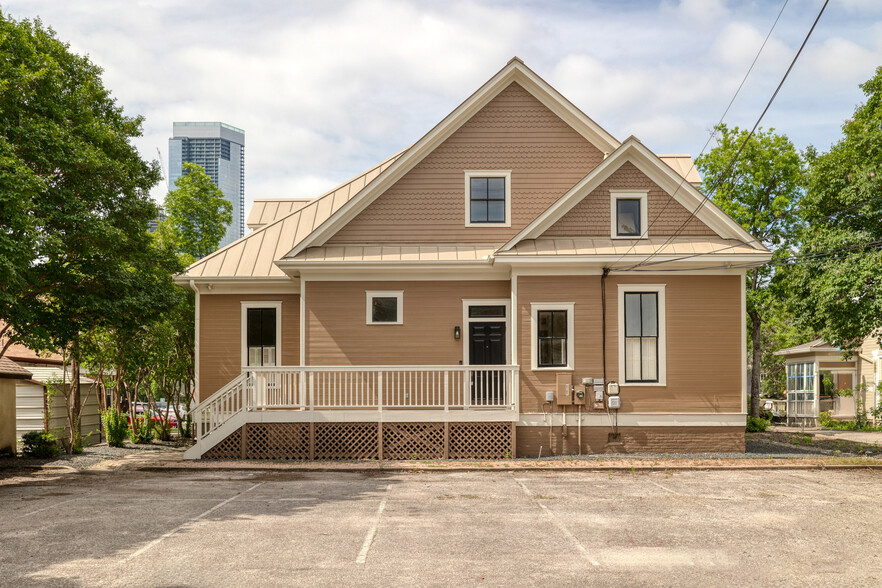 602 W 13th St, Austin, TX à louer - Photo du bâtiment - Image 3 de 32