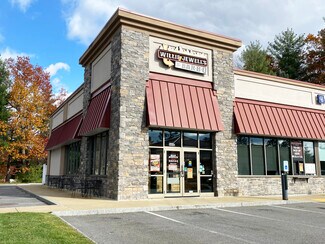 Plus de détails pour 565-569 Amherst St, Nashua, NH - Commerce de détail à louer