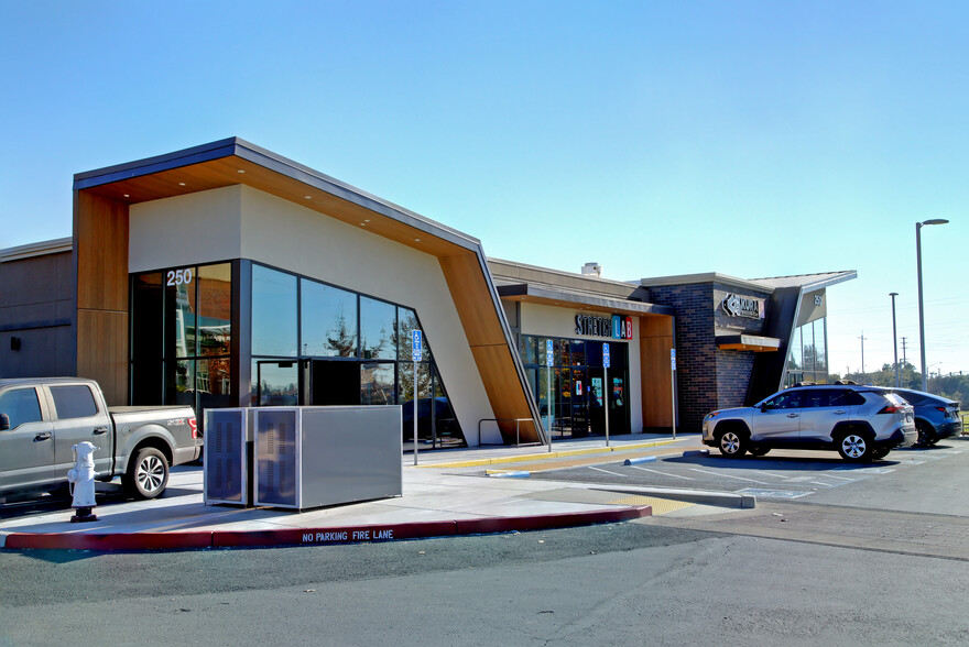 250 Gibson Dr, Roseville, CA for lease - Building Photo - Image 2 of 24