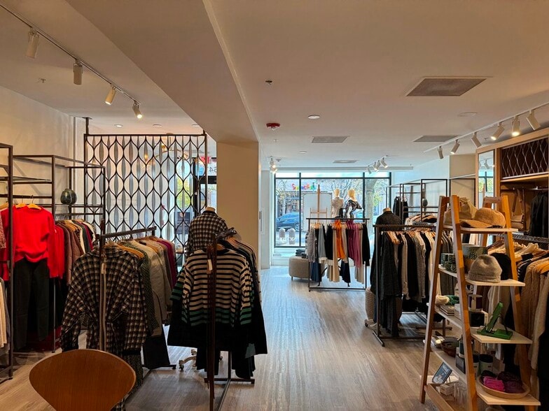 643 Central Ave, Highland Park, IL for lease - Building Photo - Image 3 of 9