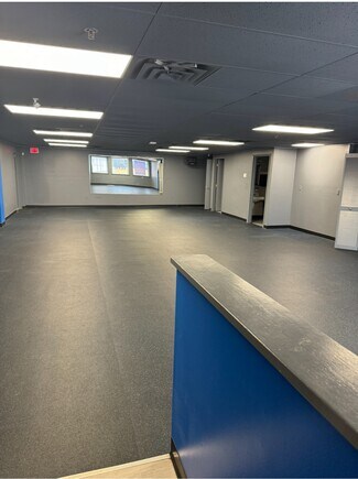 Plus de détails pour 256 Hwy 206 S, Hillsborough, NJ - Commerce de détail, Local d'activités à louer