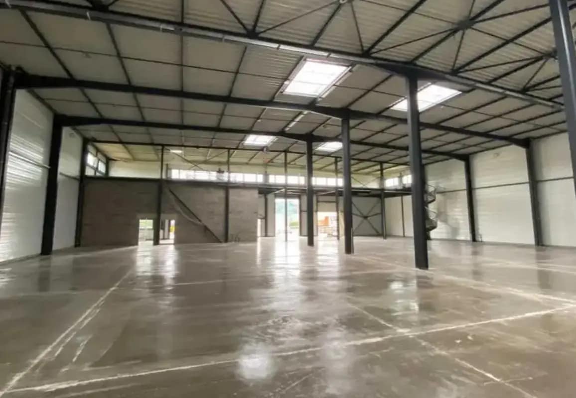 Chemin De Savoyan, Heyrieux for lease Interior Photo- Image 1 of 3