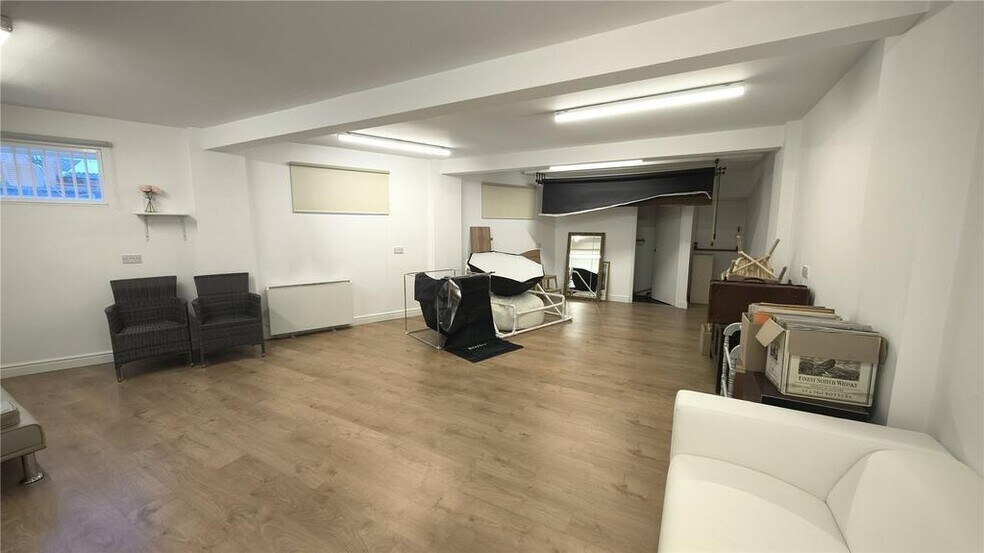 Hodfar Rd, Stourport On Severn à louer - Photo du bâtiment - Image 3 de 11