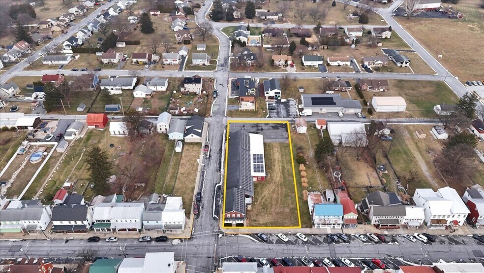 345 N Main St, Bernville, PA à vendre - Photo du bâtiment - Image 2 de 33