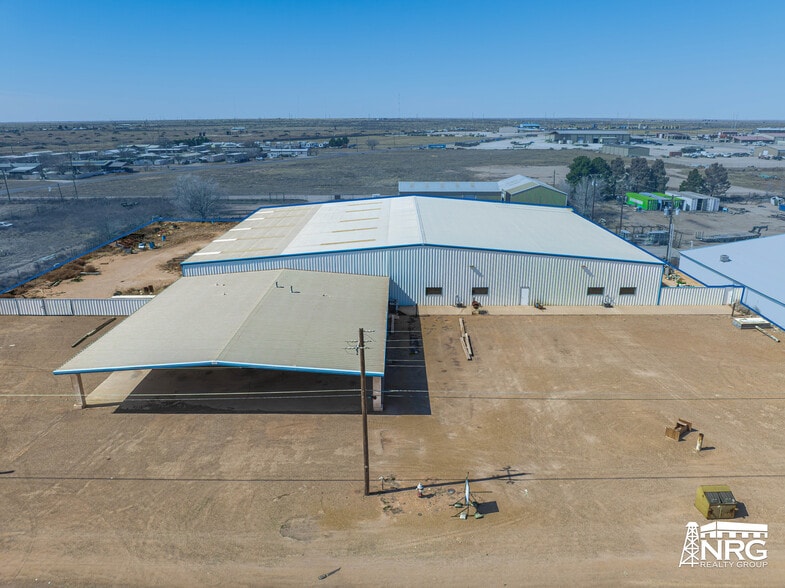 409 NW Mustang Dr, Andrews, TX for lease - Building Photo - Image 1 of 8