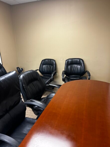 1345 Hembree Rd, Roswell, GA à vendre - Photo du bâtiment - Image 3 de 14