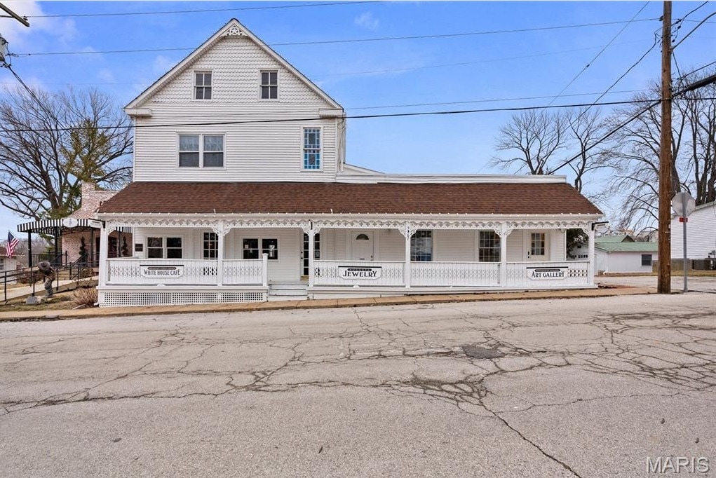 5567 Walnut St, Augusta, MO for sale Primary Photo- Image 1 of 34