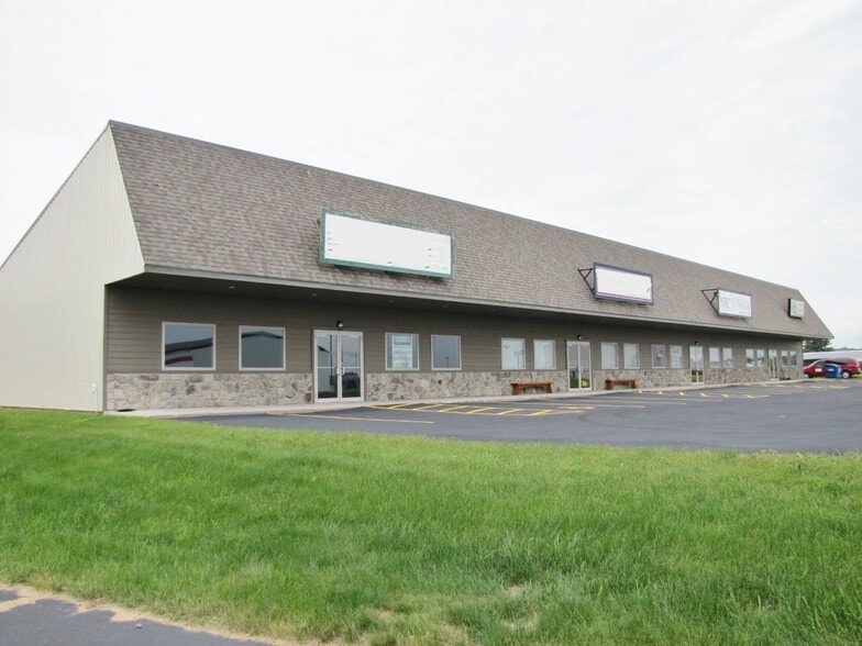 610 West Ave, Rice Lake, WI for lease - Building Photo - Image 1 of 9