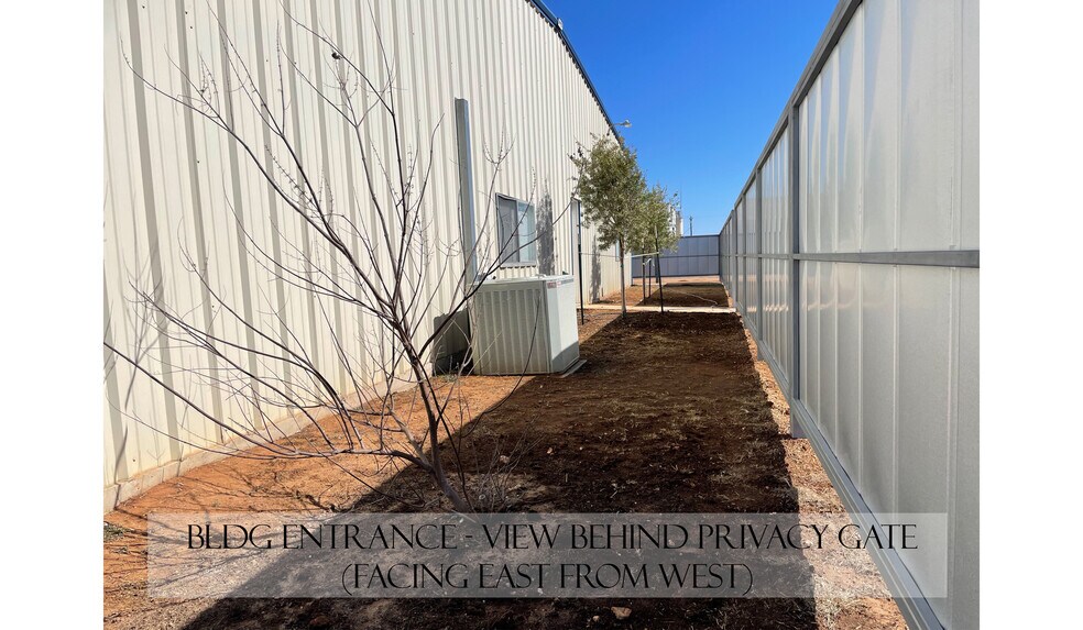 632 Fm 2093, Fredericksburg, TX à louer - Photo du bâtiment - Image 2 de 35