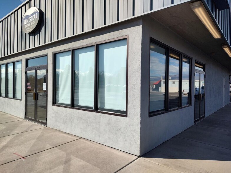 220-240 N Palmer St, Delta, CO à louer - Photo du bâtiment - Image 2 de 11