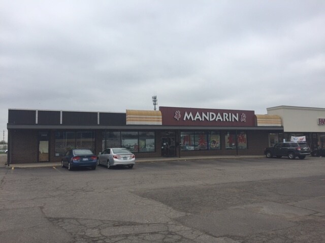 2460 28th St SE, Grand Rapids, MI for lease - Building Photo - Image 2 of 20