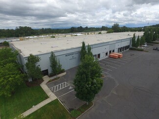 More details for 8421-8541 N Columbia Blvd, Portland, OR - Industrial for Lease