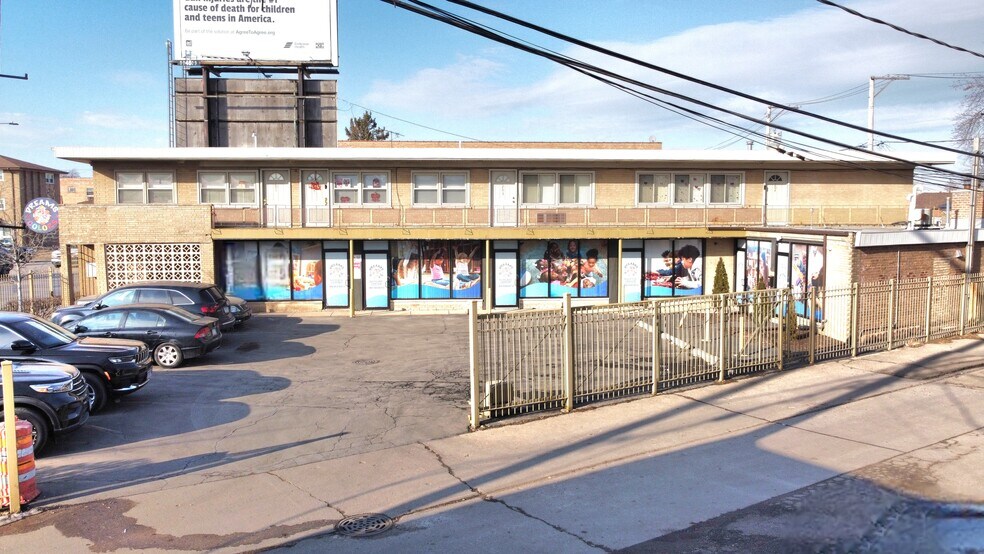 7815 S Kedzie Ave, Chicago, IL à vendre - Photo du bâtiment - Image 3 de 26