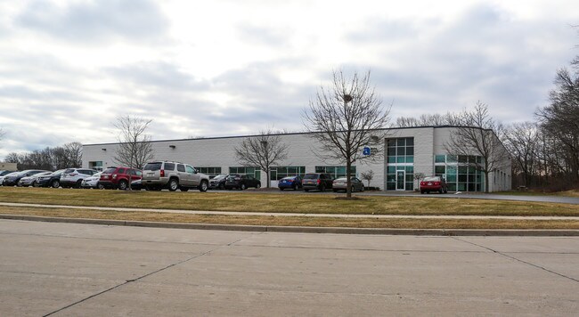 Plus de détails pour 6619 W Calumet Rd, Milwaukee, WI - Industriel à louer