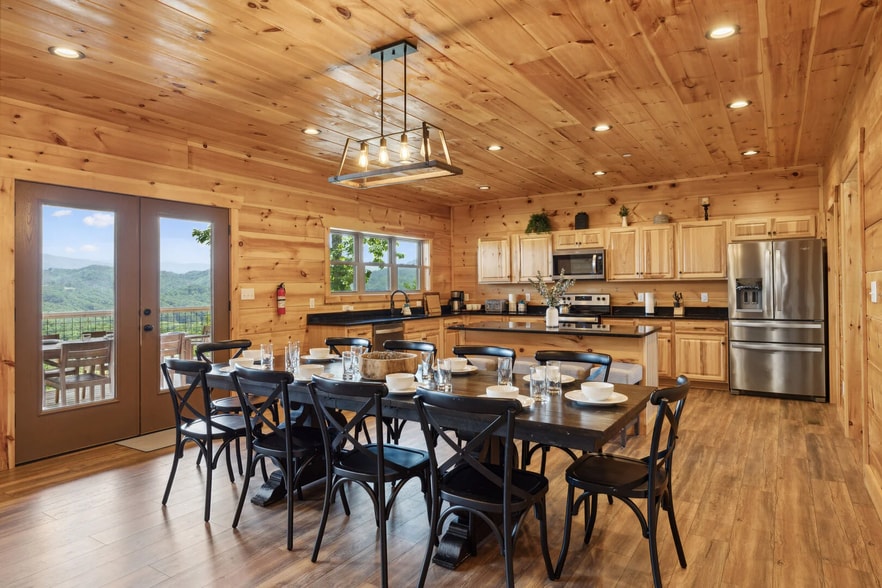 18 Unit Cabin Portfolio portfolio of 15 properties for sale on LoopNet.ca - Building Photo - Image 3 of 25