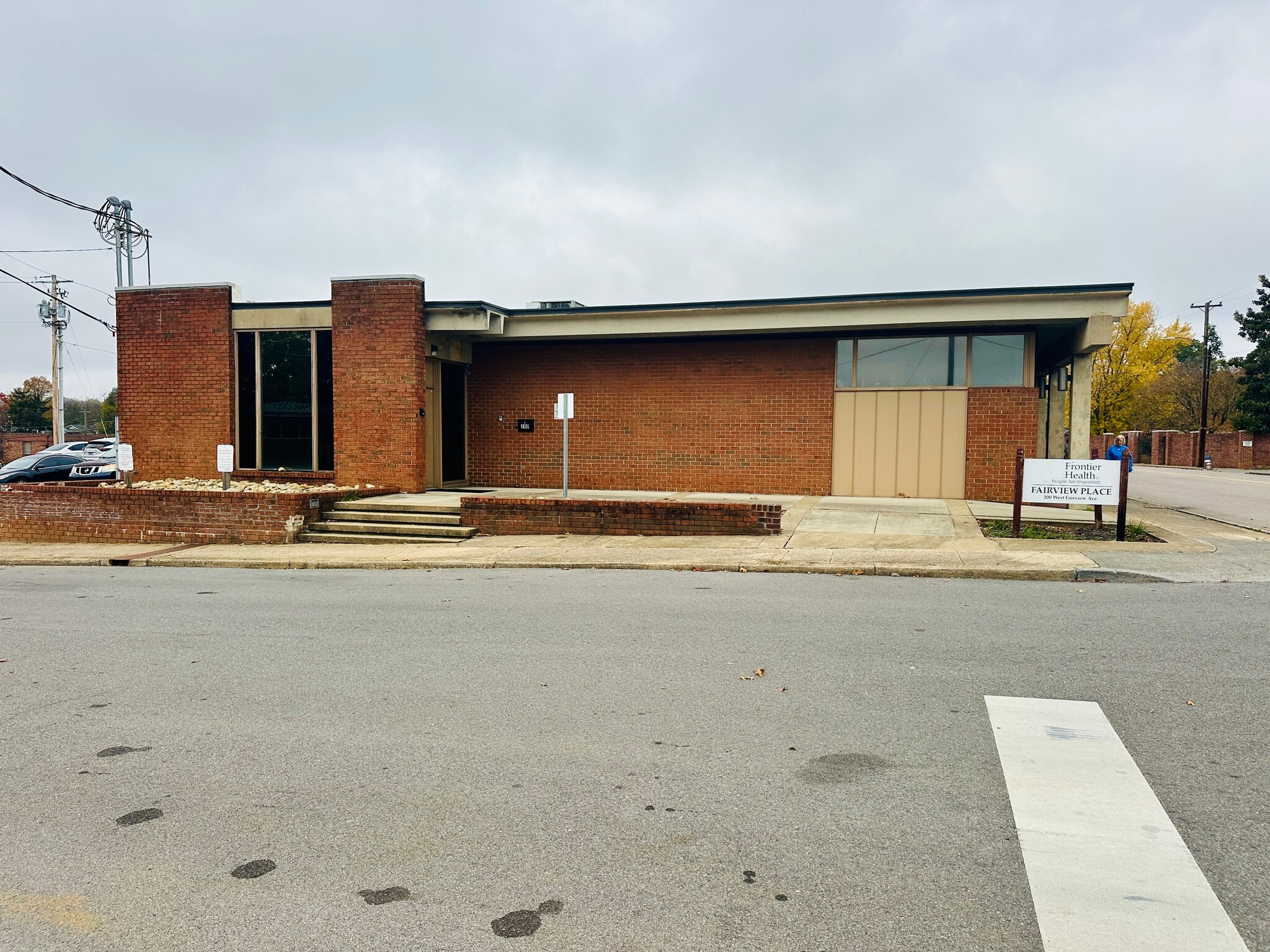 200 W Fairview Ave, Johnson City, TN for sale Primary Photo- Image 1 of 11