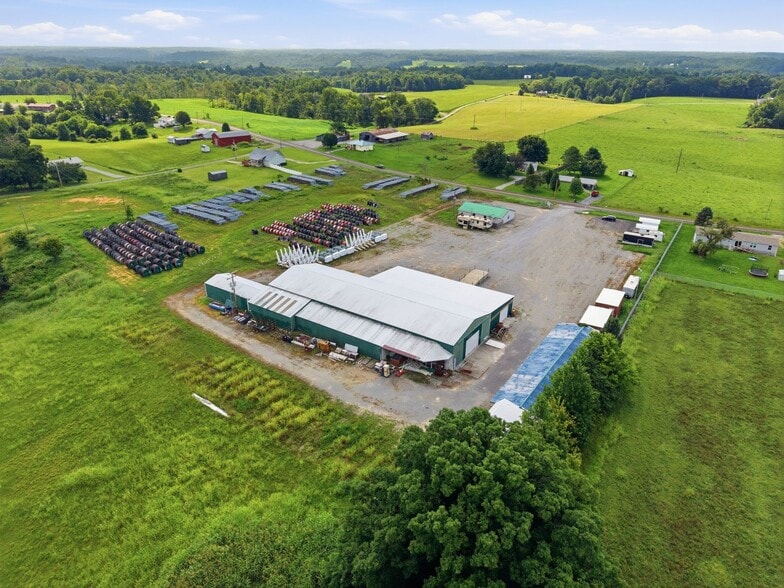7624 Liberty Rd, Columbia, KY for sale - Aerial - Image 1 of 45