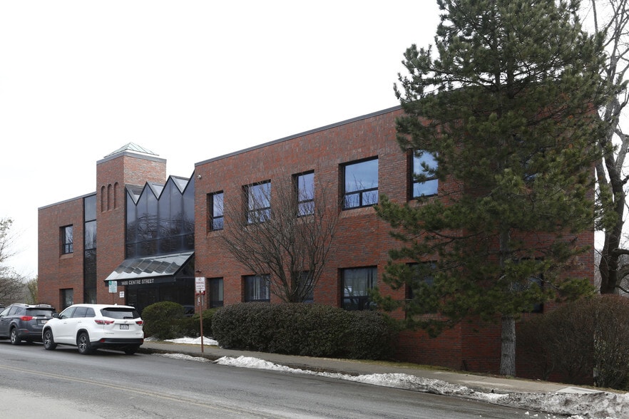 1400 Centre St, Newton, MA à louer - Photo du bâtiment - Image 1 de 9