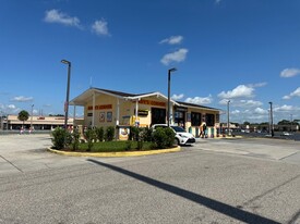 2700 N Pine Hills Rd, Orlando FL - Dépanneur