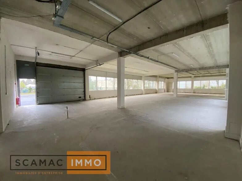 Bureau dans Les Ulis à louer - Photo intérieure - Image 2 de 8